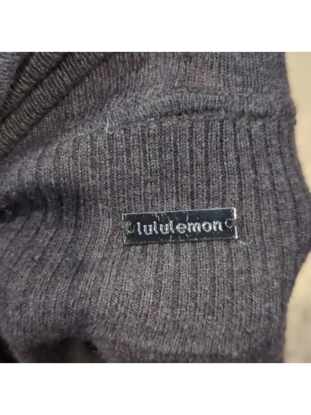 Lululemon Universal Wrap Black